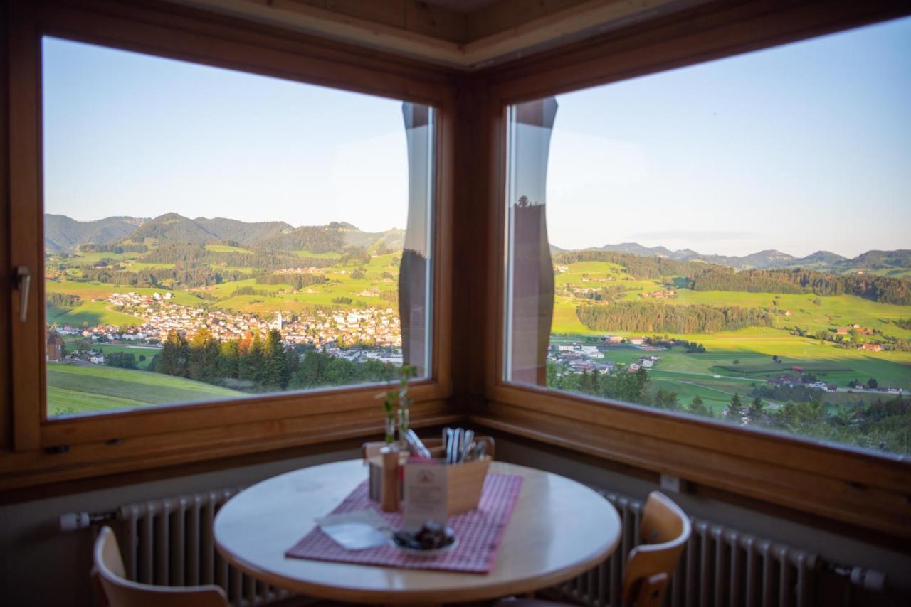 Restaurant Und Kaeserei Berghof Ganterschwil Εξωτερικό φωτογραφία